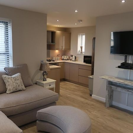 3 The Mews Montpellier Villa Cheltenham Buitenkant foto
