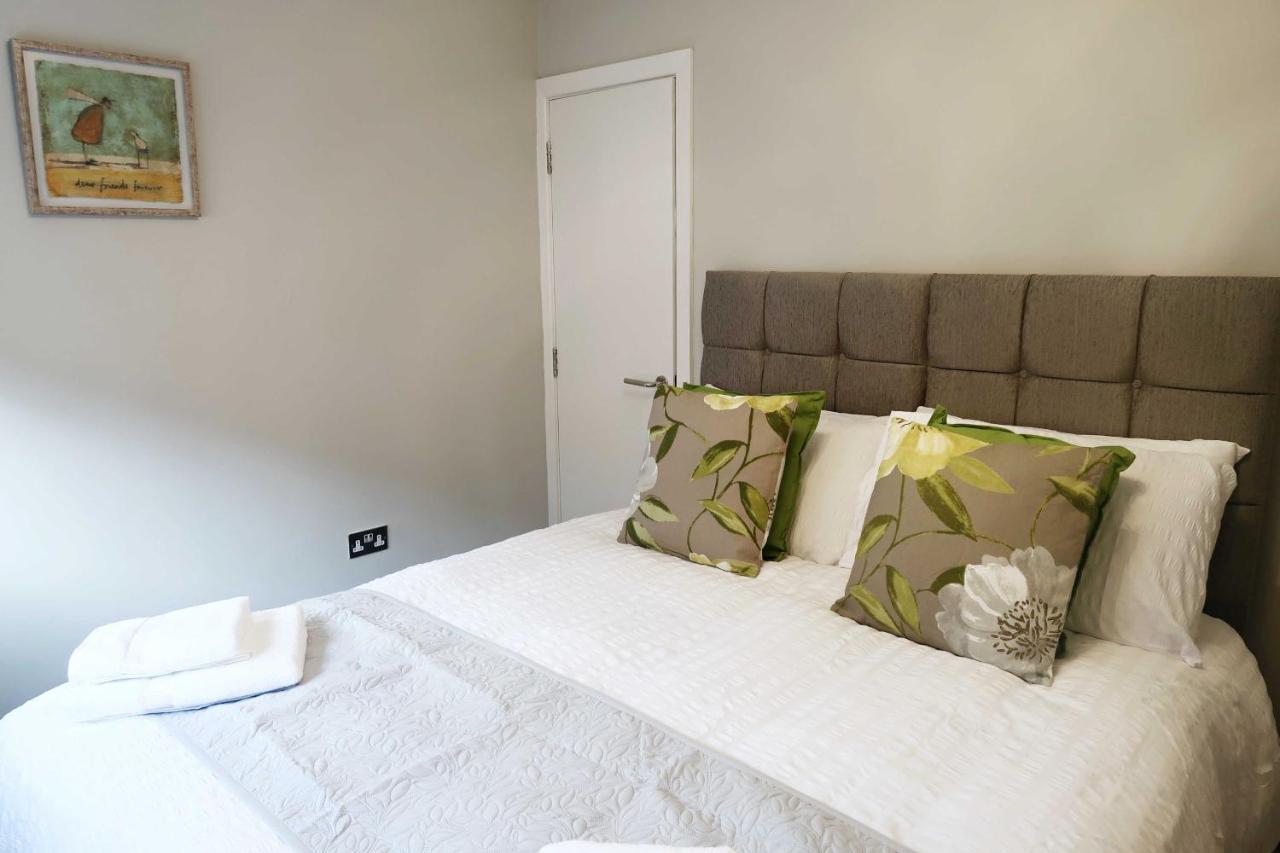 3 The Mews Montpellier Villa Cheltenham Buitenkant foto